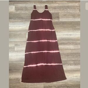Motherhood maternity maroon tie dye maxi dress S